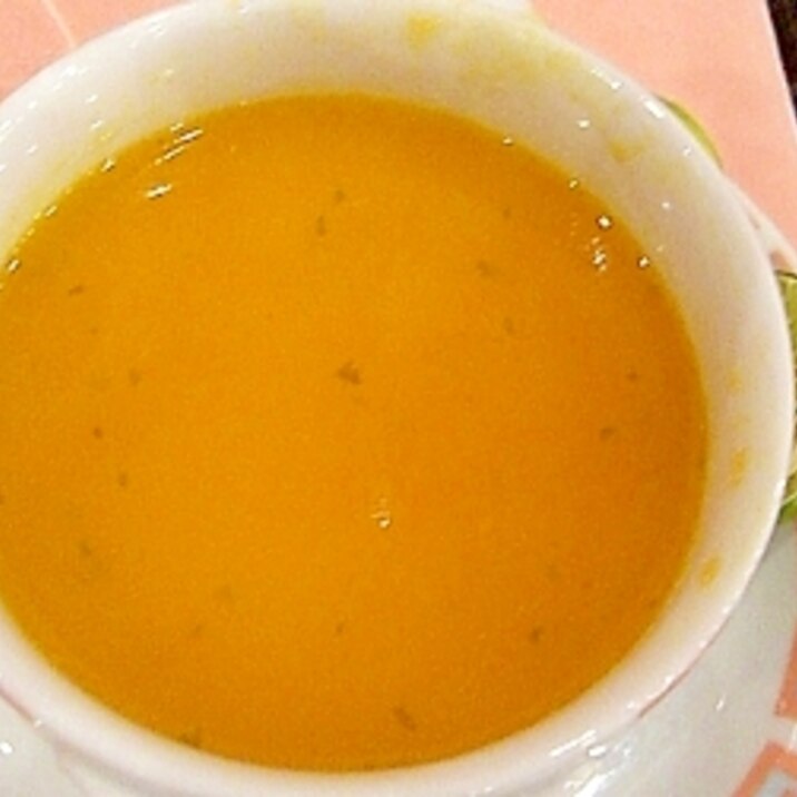 夏にさっぱり　豆乳とかぼちゃのスープ